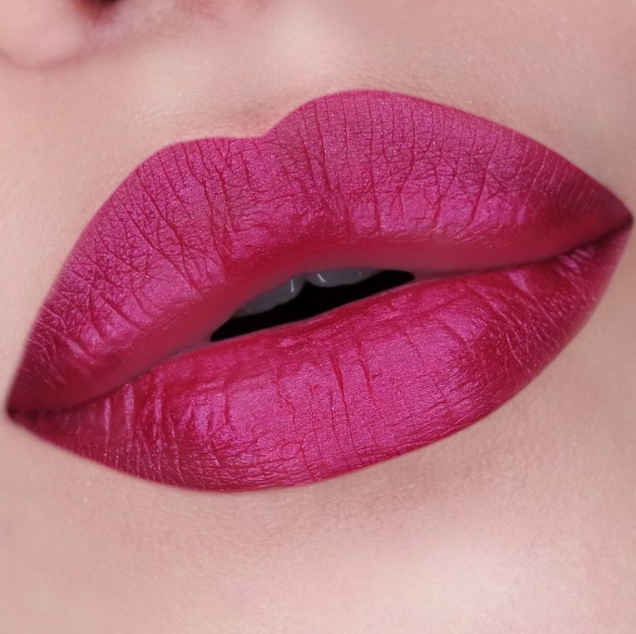 The Body Shop Lip Liquid Shine Lipgloss Fuchsia Chrome 028 by Bodyshop