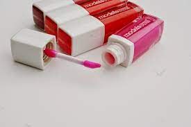 Models Own Hyper Lip Gloss Ruby Red