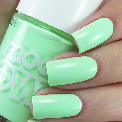 Models Own Nail Varnish Hypergel in Soft Pop Cosy Posy (No UV Lamp)