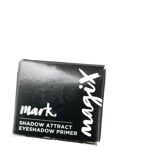 Avon Mark Shadow Attract Eyeshadow Primer Light Beige