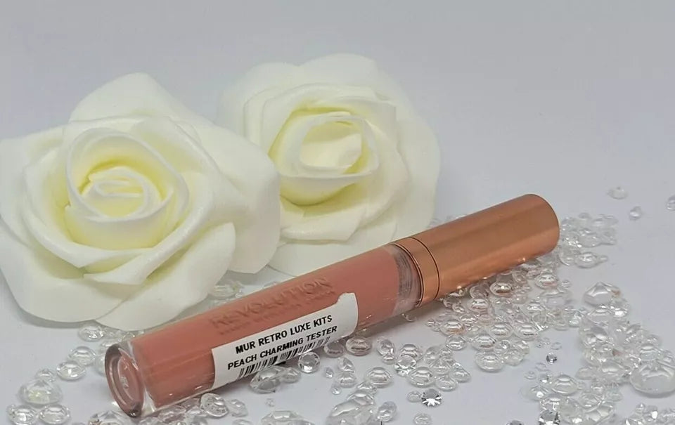 MAKEUP REVOLUTION - Lip Gloss Peach Charming