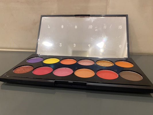 Sleek MakeUP i-Divine Eyeshadow Palette Chasing the Sun