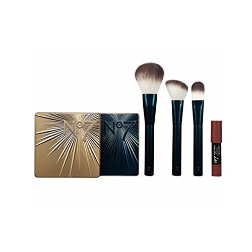 No7 Star Attraction Make Up Gift Set